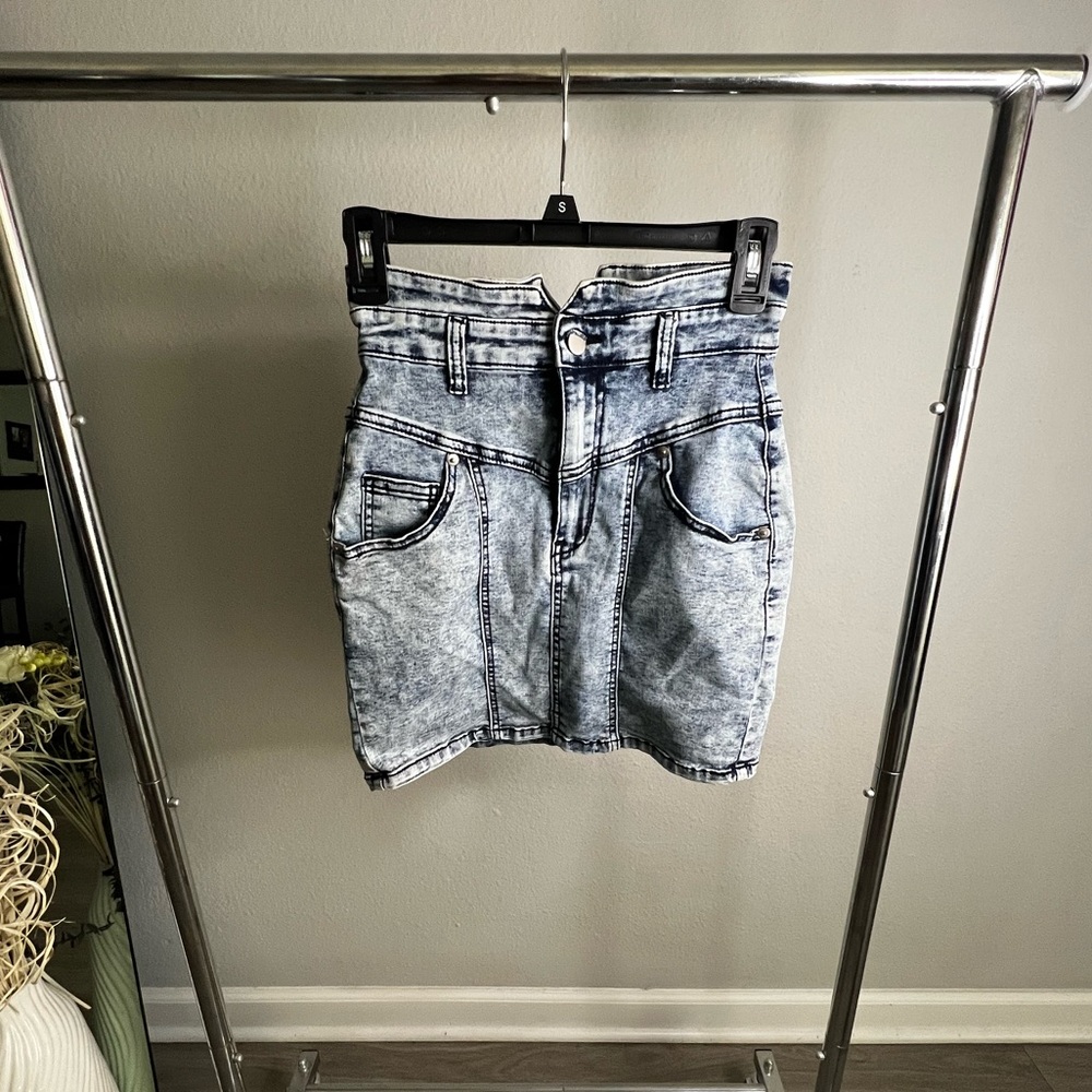 High waisted Skirt